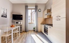 Bright And Spacious 2Bdr Apartment